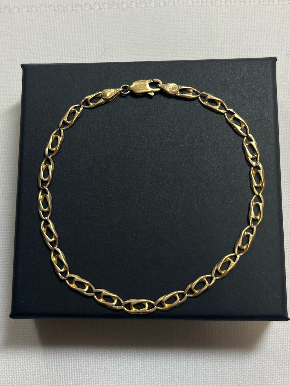 10k gold bracelet
Stamped